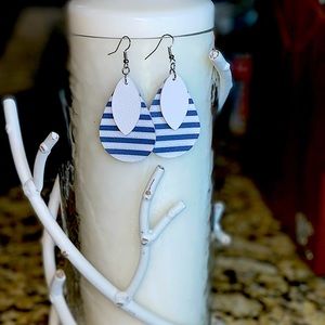 Waterdrop Stripe Navy/White 2-Layer